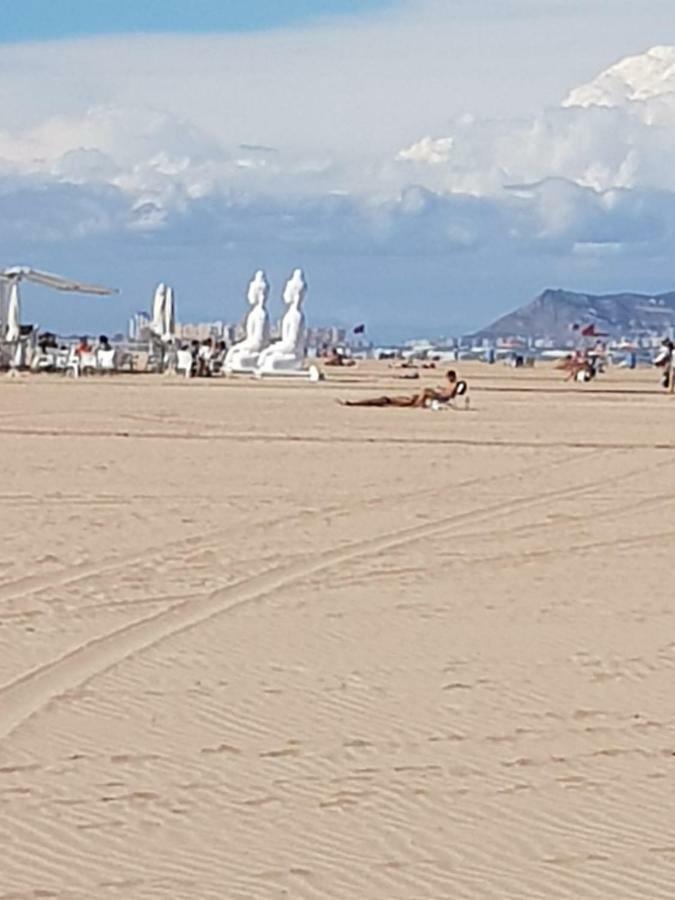 Chillout Grau De Gandia- Attico Para 6 Personas Invitamos Familias Y Jovenes, Dos Banos Luaran gambar